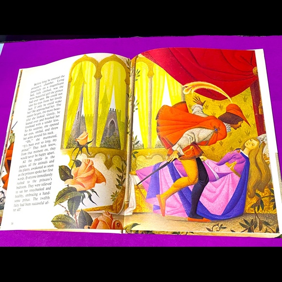 CLASSIC SLEEPING BEAUTY VINTAGE 80s COLLECTABLE HARDCOVER STORYBOOK - Picture 7 of 15